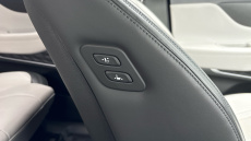 Hyundai SANTA FE 1.6 TGDi Plug-in Hybrid Ultimate 5dr 4WD Auto Estate